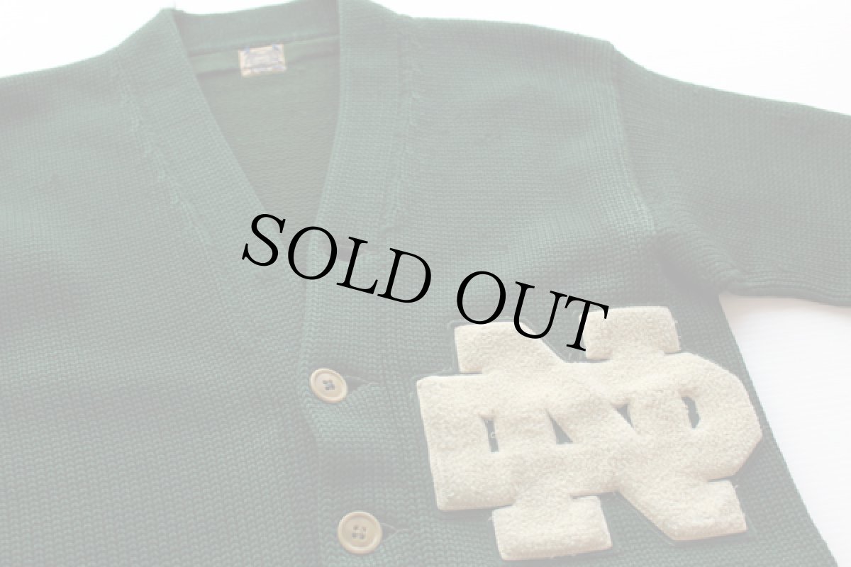 画像3: 40s NELSON KNITTING パッチ付き ローゲージ ウールニット レタードカーディガン 深緑 (3)