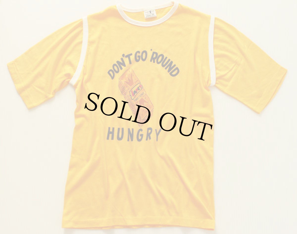 画像2: デッドストック★70s USA製 染み込みプリント Tシャツ 黄 M (2)
