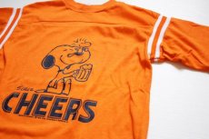 画像2: 70s USA製 ARTEX スヌーピー CHEERS コットン フットボールTシャツ オレンジ M (2)