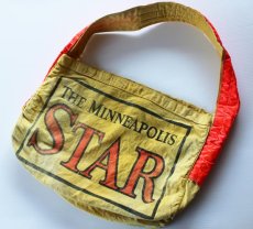 画像1: ビンテージ THE MINNEAPOLIS STAR ニュースペーパーバッグ (1)