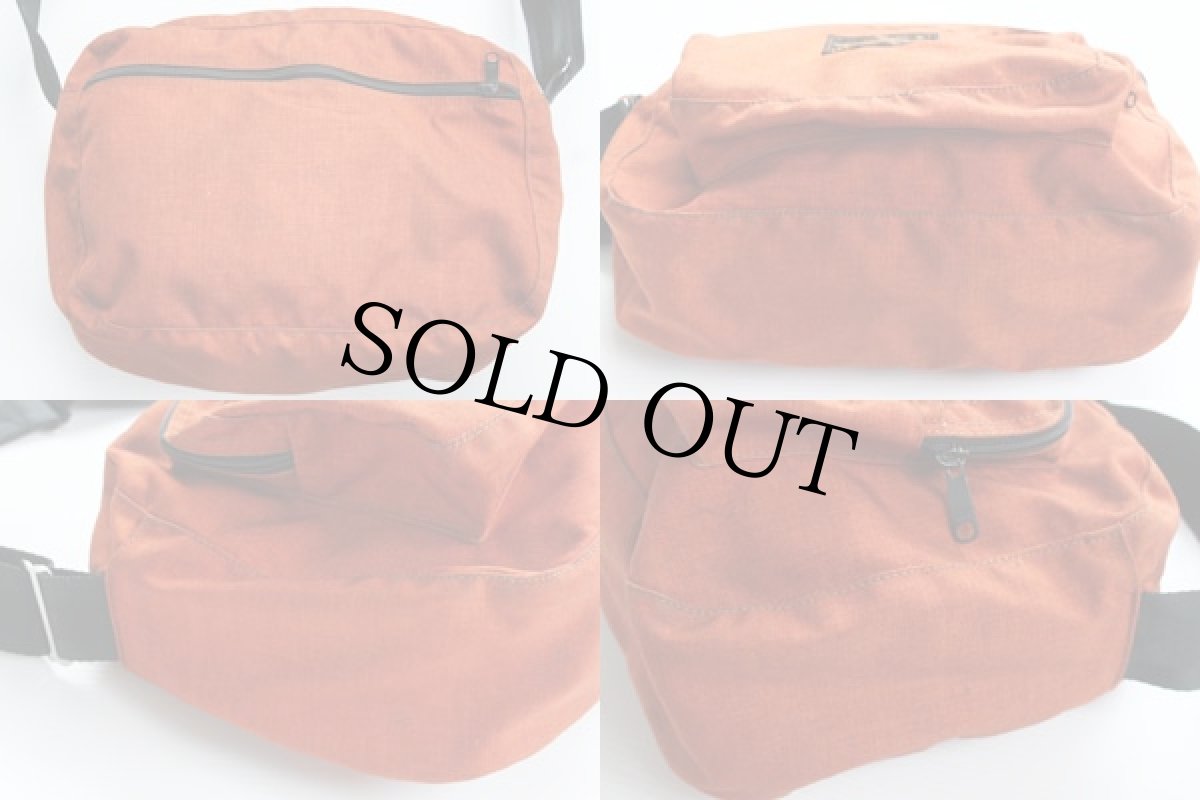 画像2: 70s EddieBauerエディーバウアー ナイロン ショルダーバッグ オレンジ (2)