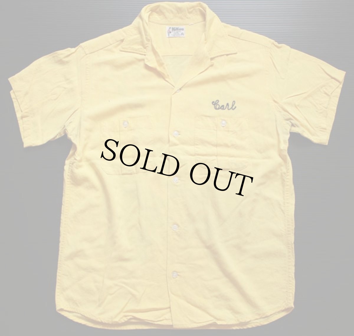 画像2: 60s USA製 Hiltonヒルトン チェーン刺繍 レーヨン ボウリングシャツ 黄 M (2)