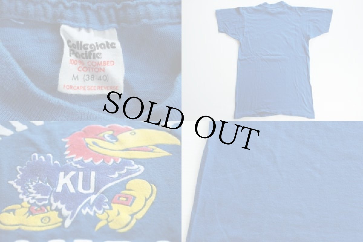 画像3: 80s USA製 Collegiate Pacific KU カラーフロッキープリントTシャツ 青 M (3)