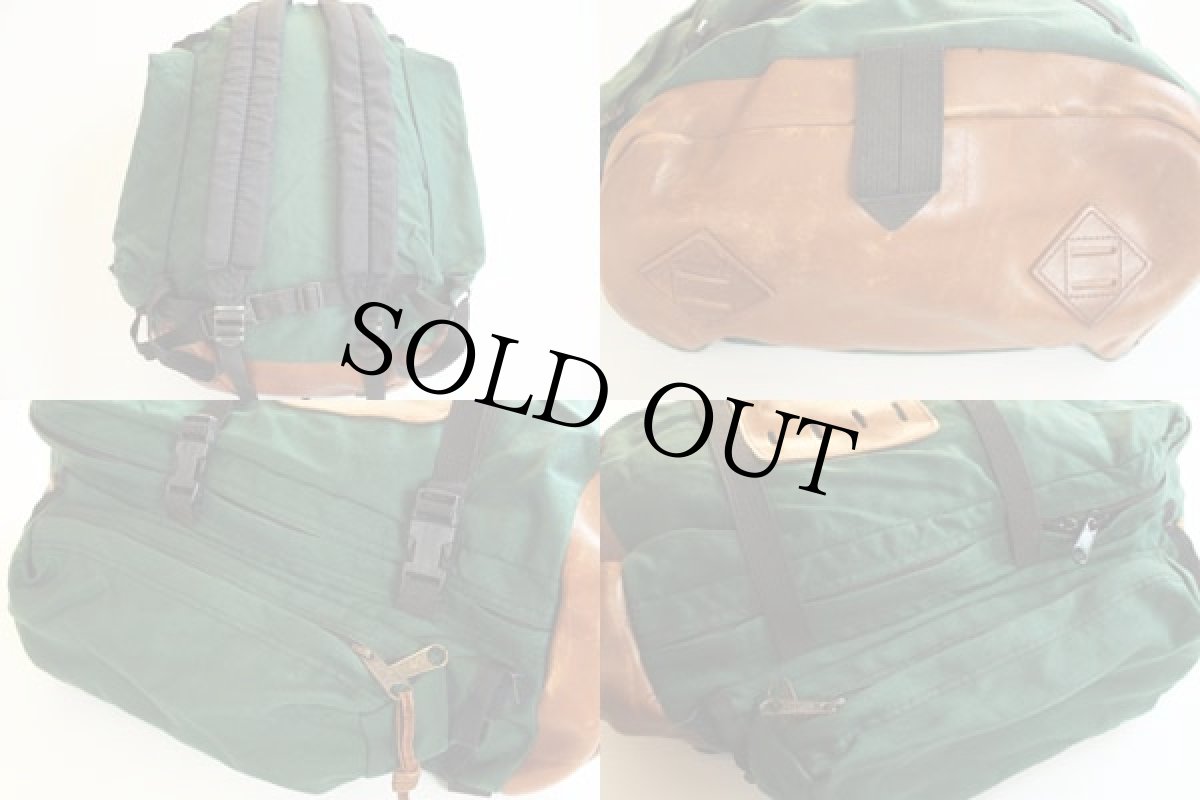 画像2: 90s USA製 JANSPORTジャンスポーツ ウィークエンド ボトムレザー リュックサック 緑 (2)