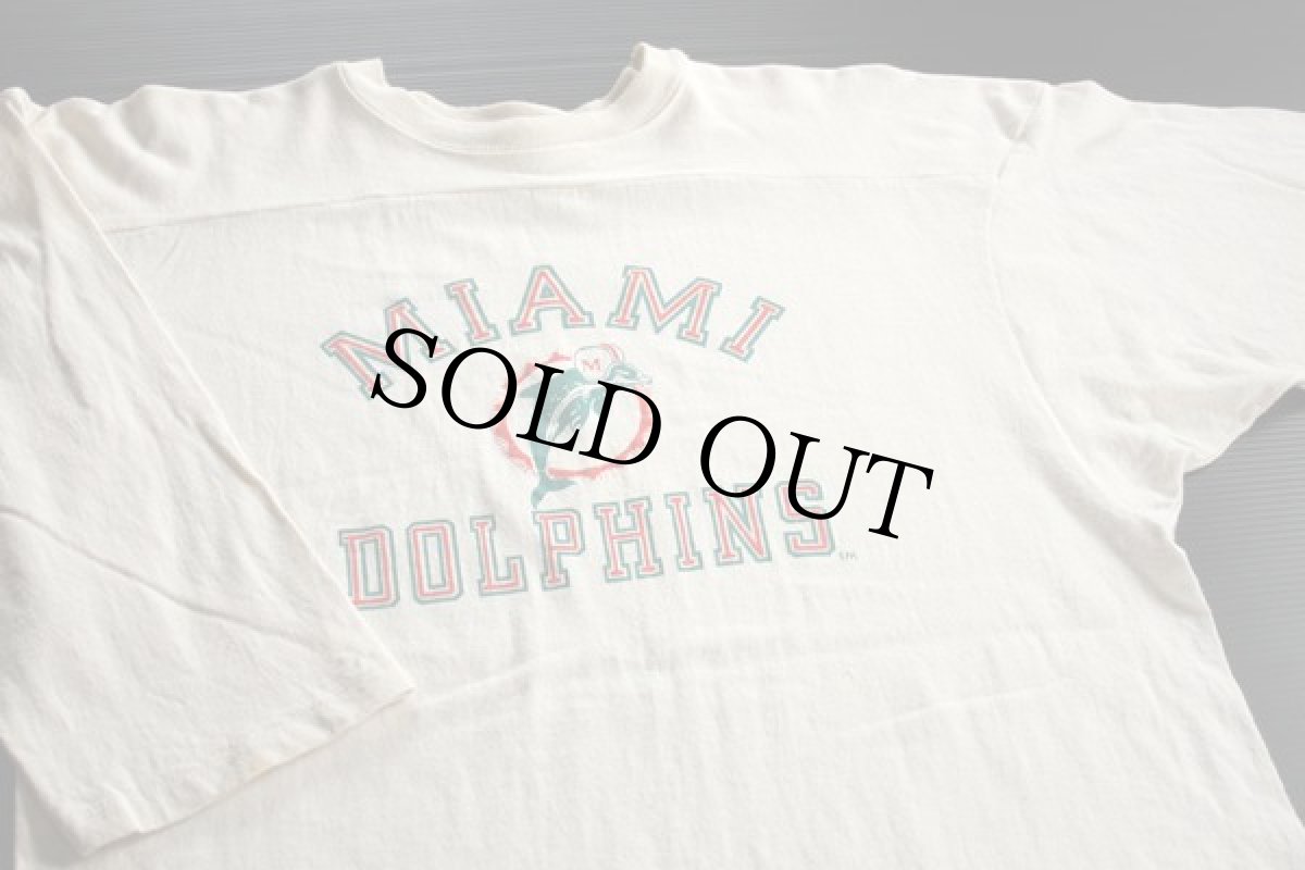 画像2: 80s USA製 Championチャンピオン MIAMI DOLPHINS フットボールTシャツ 生成り XL (2)