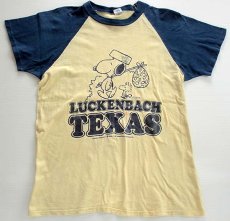 画像2: 70s USA製 ARTEX スヌーピー LUCKENBACH TEXAS ツートン ラグラン コットンTシャツ 黄×紺 L (2)