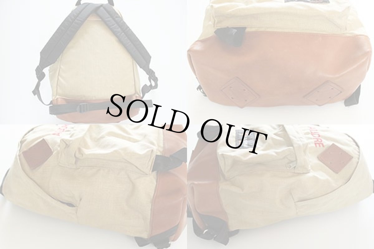 画像2: 70s USA製 EASTPAKイーストパック 刺繍入り ボトムレザー リュックサック (2)