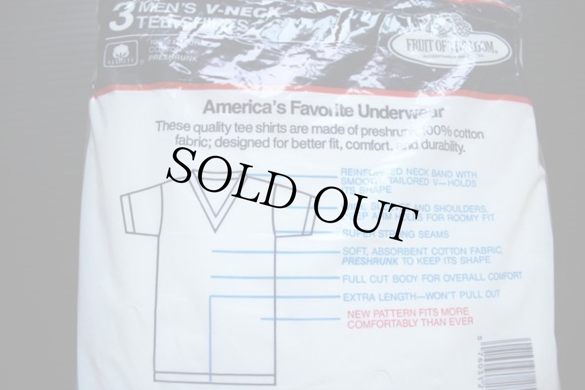 画像2: デッドストック★90s USA製 FRUIT OF THE LOOM Vネック コットンTシャツ 白 XL 3パック (2)
