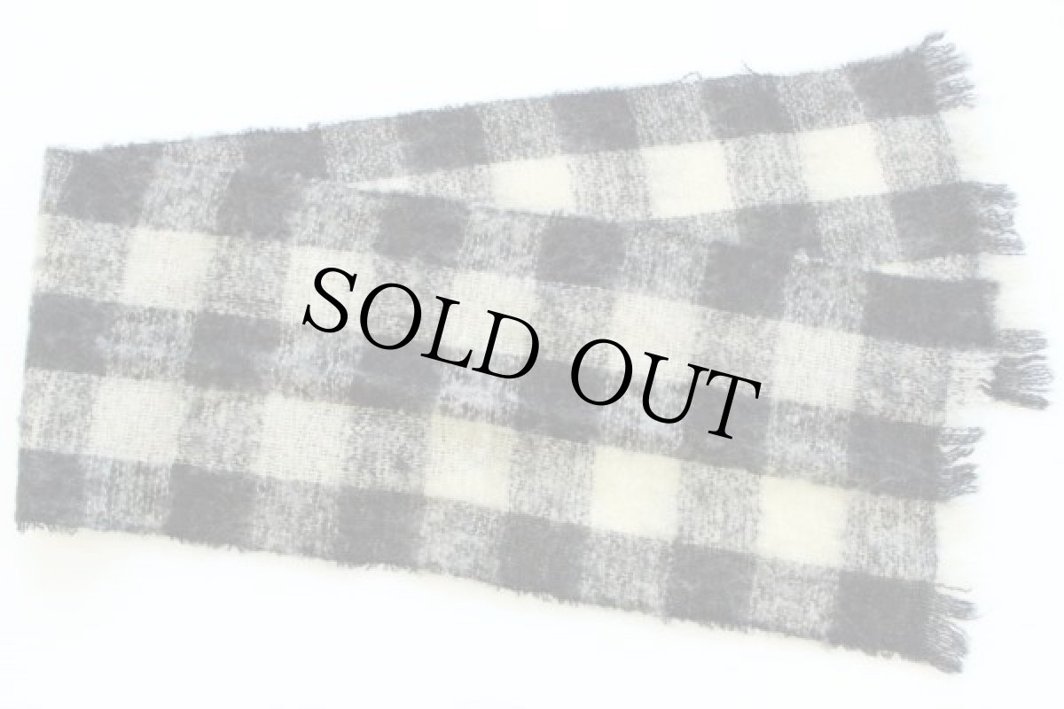 画像2: UNKNOWN バッファローチェック モヘヤ パイル マフラー 白×黒 (2)