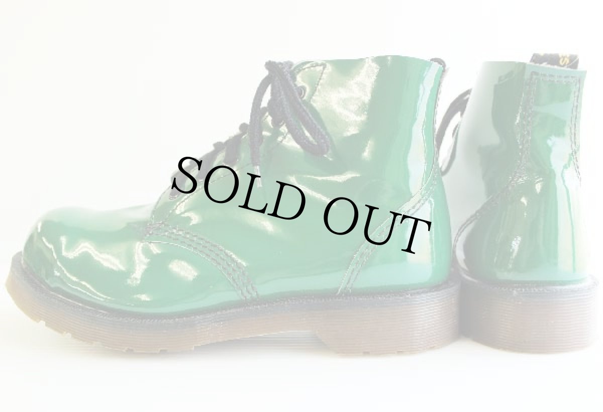 画像2: 英国製 DR.MARTENSドクターマーチン 6ホールブーツ パテント 緑 UK7 (2)