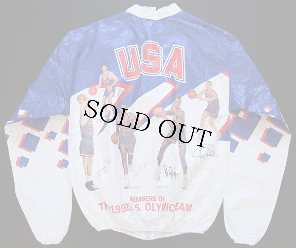 画像2: 90s USA製 1992オリンピック バスケット 全面プリント ペーパージャケット S (2)