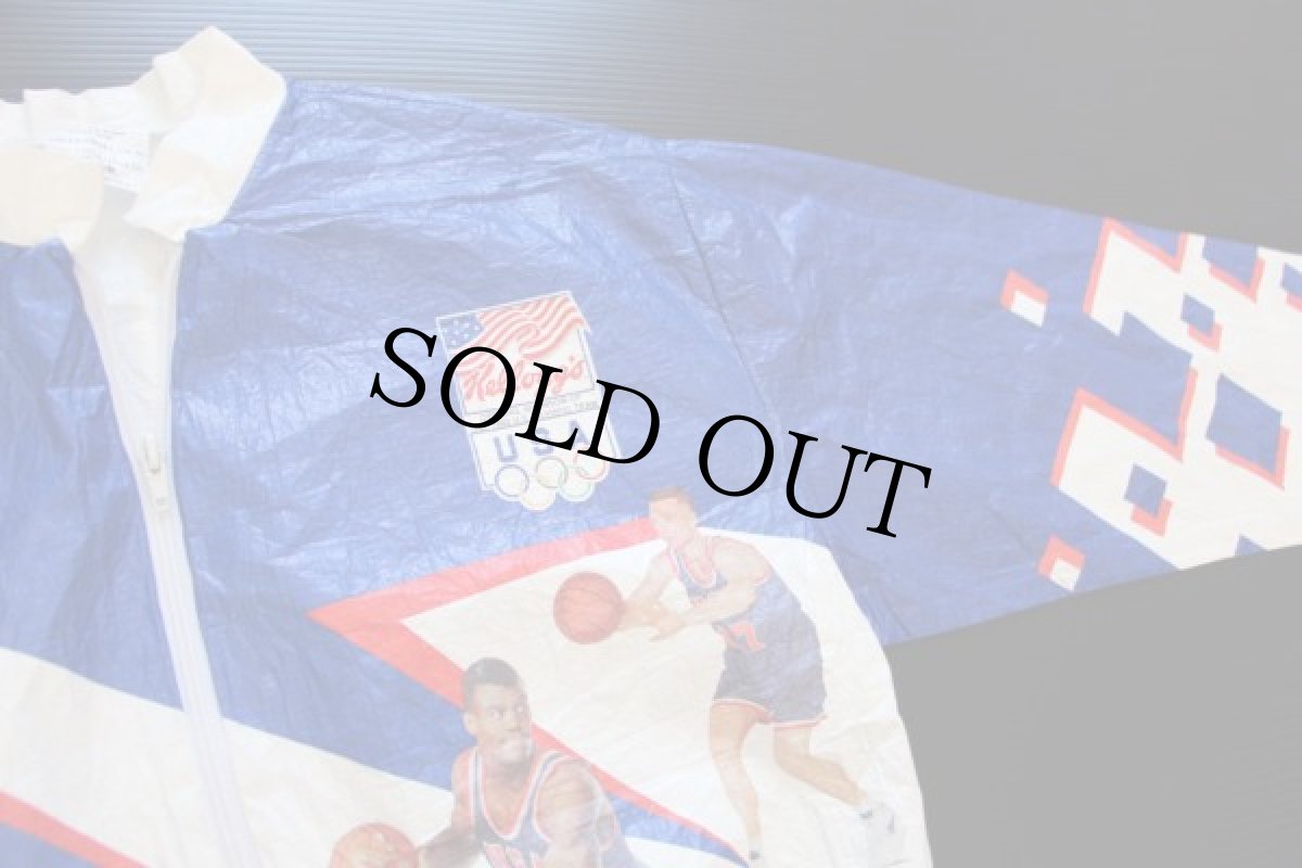 画像3: 90s USA製 1992オリンピック バスケット 全面プリント ペーパージャケット S (3)