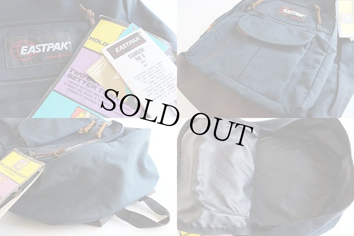 画像2: デッドストック★90s USA製 EASTPAKイーストパック ボトムレザー リュックサック 紺 (2)