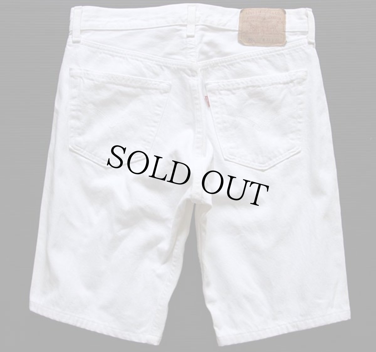 画像2: 90s USA製 Levi'sリーバイス 501 ホワイト デニム ショートパンツ カスタム w33★ショーツ (2)