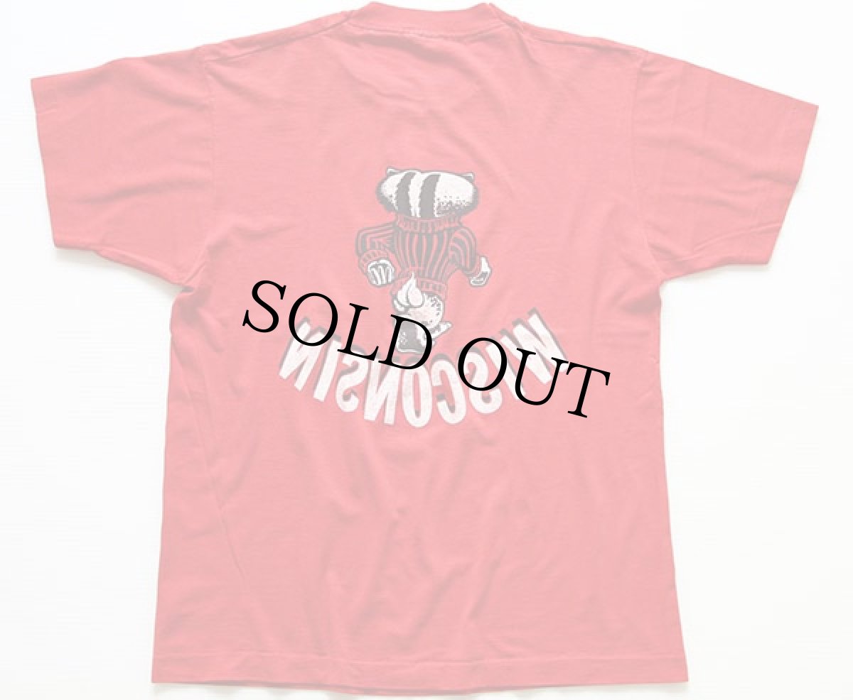 画像2: 90s USA製 WISCONSIN バッキー Tシャツ 赤 L (2)