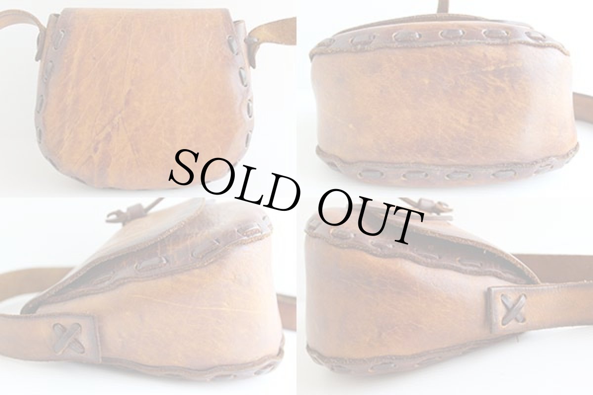 画像2: 70s 花柄カービング レザー ショルダーバッグ 茶 (2)