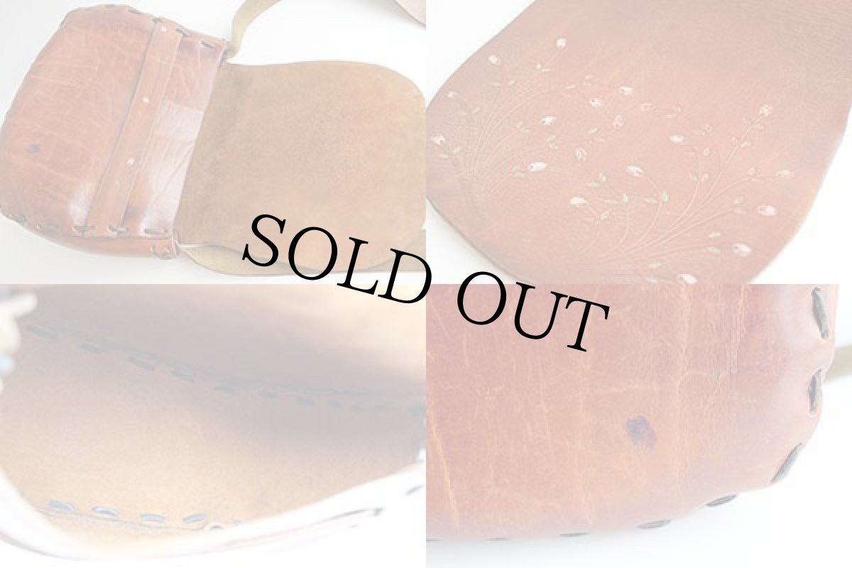 画像3: 70s 花柄 カービング ペイント レザー ショルダーバッグ 茶 (3)