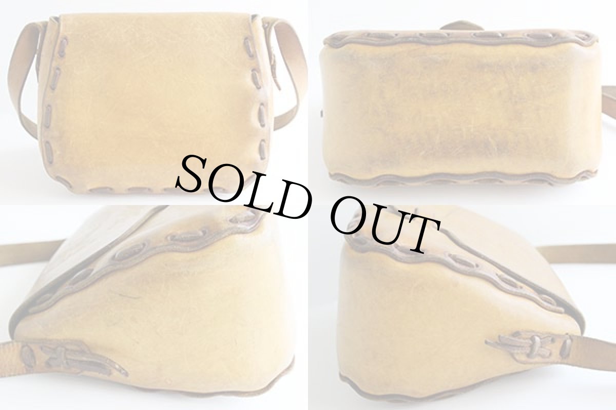 画像2: 70's カービング レザー ショルダーバッグ 茶 (2)