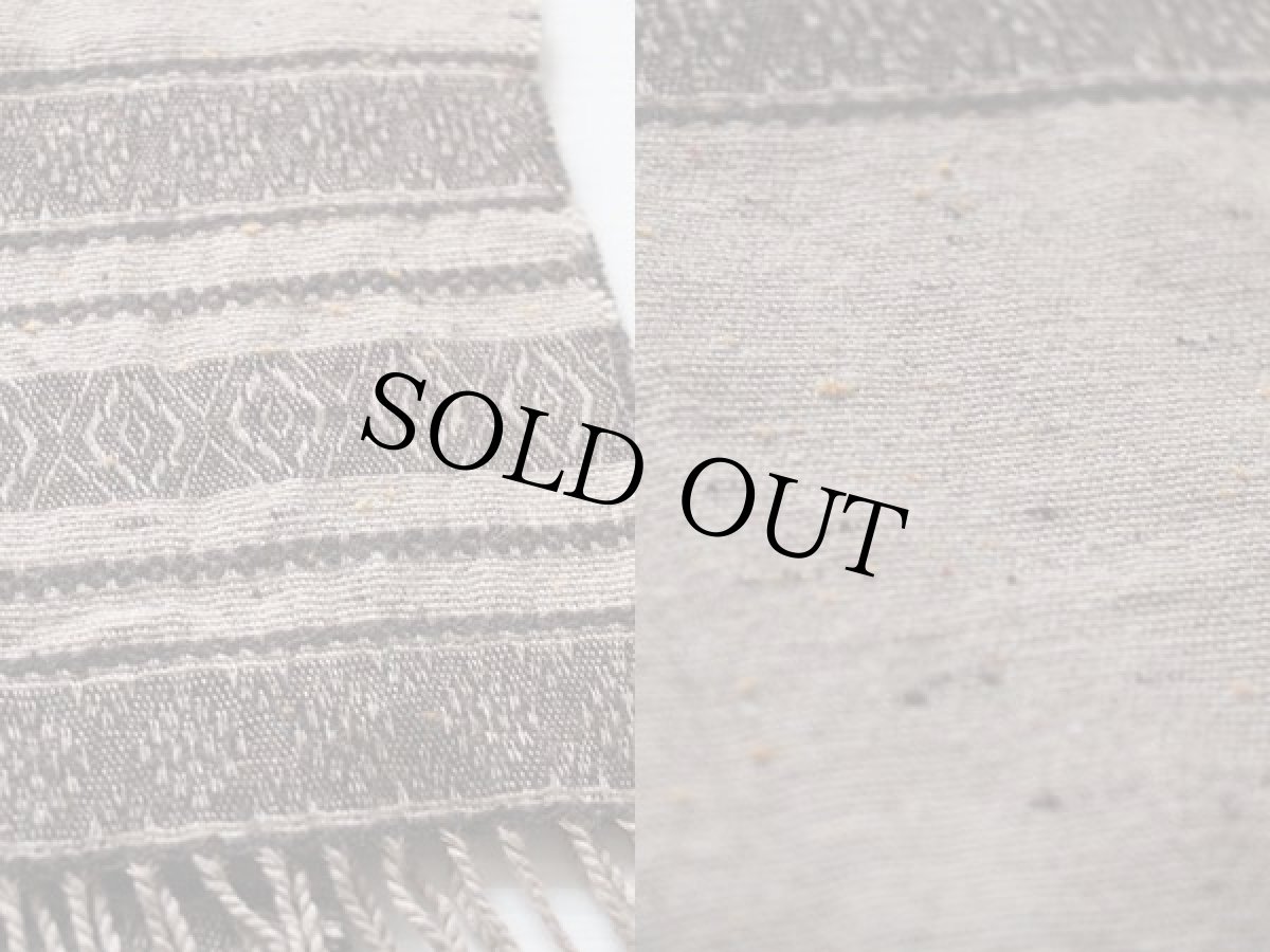 画像3: フォークロア柄 ネップ入り アルパカ混 ウール ストール (3)