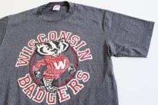 画像1: 80s USA製 WISCONSIN BADGERS バッキー Tシャツ チャコールグレー L (1)