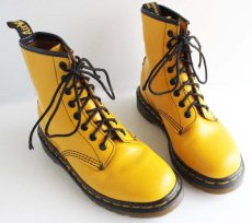 画像1: 英国製 DR.MARTENSドクターマーチン 8ホールブーツ イエロー UK4 (1)