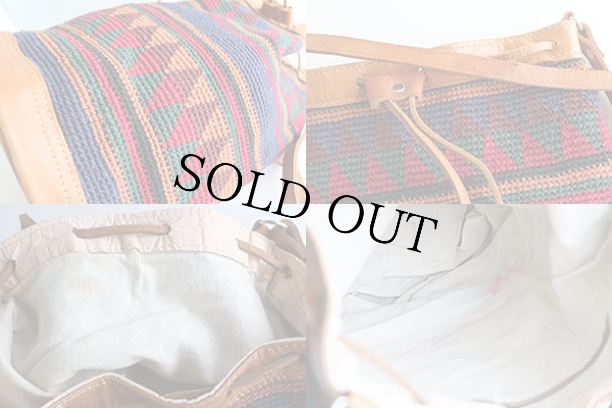 画像3: フォークロア柄 ドラム型 ラグ×レザー ショルダーバッグ (3)