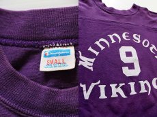 画像3: 70s USA製 Championチャンピオン NFL MINNESOTA VIKINGS 9 ナンバリング フットボールTシャツ 紫 S (3)