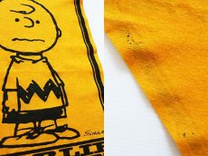 画像3: 70s PEANUTS CHARLIE BROWNチャーリーブラウン フェルト ペナント 黄★スヌーピー (3)