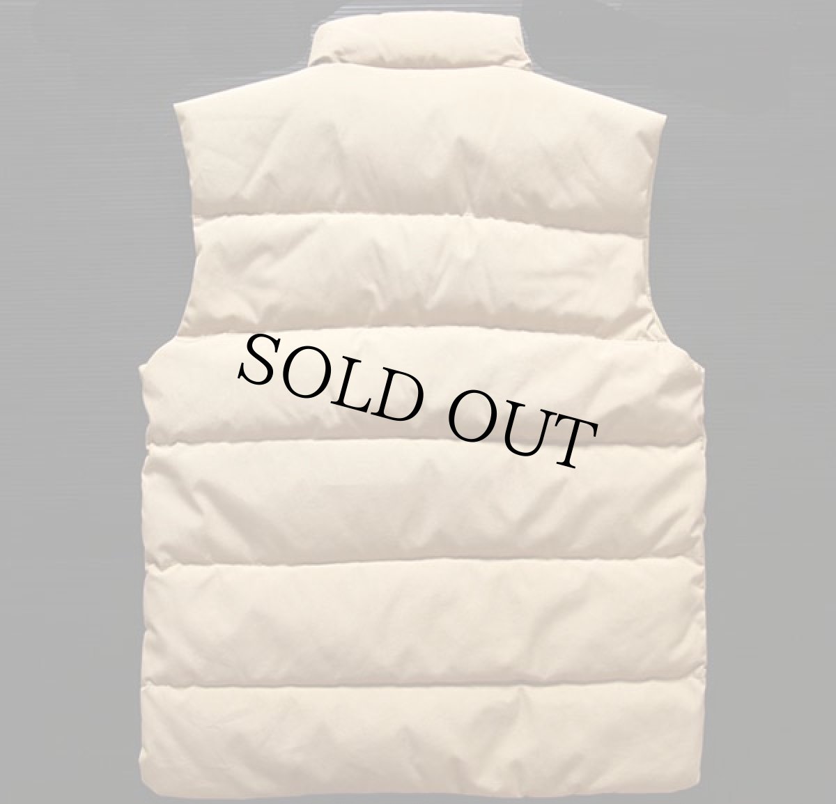 画像2: 70s CAMP7 ダウンベスト タン S (2)