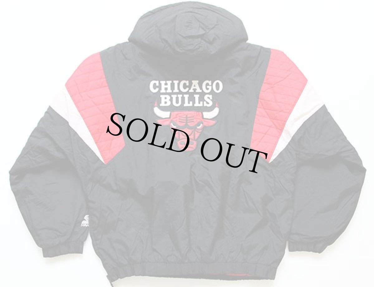 画像2: 00s STARTERスターター NBA BULLS シカゴ ブルズ 中綿入り ナイロンパーカー M (2)