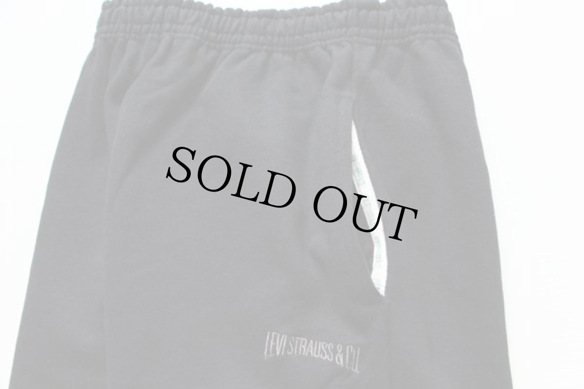 画像2: 90s USA製 Levi'sリーバイス ロゴ刺繍 スウェットパンツ 黒 M (2)