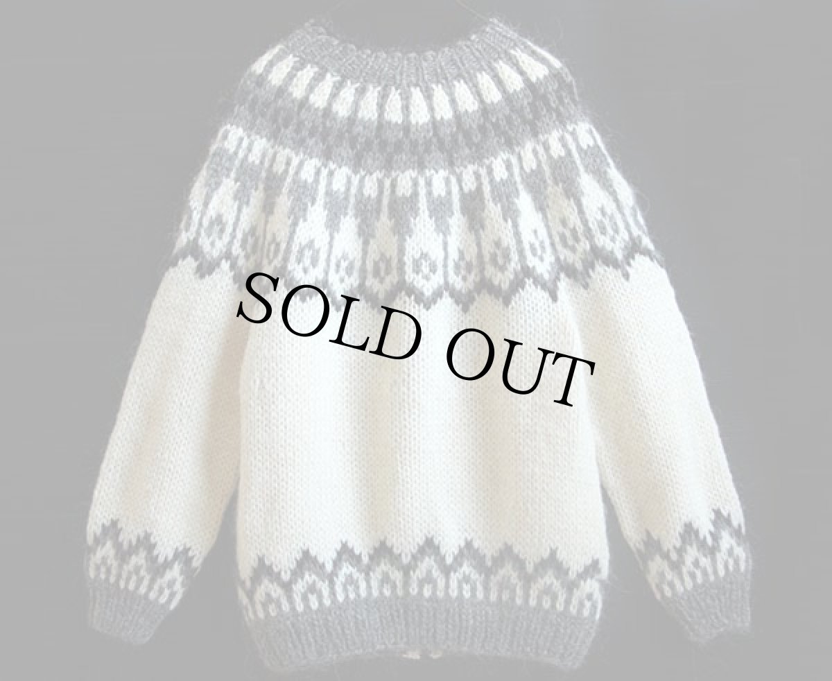 画像2: 丸ヨーク ノルディック柄 アルパカ混 ニット カーディガン (2)