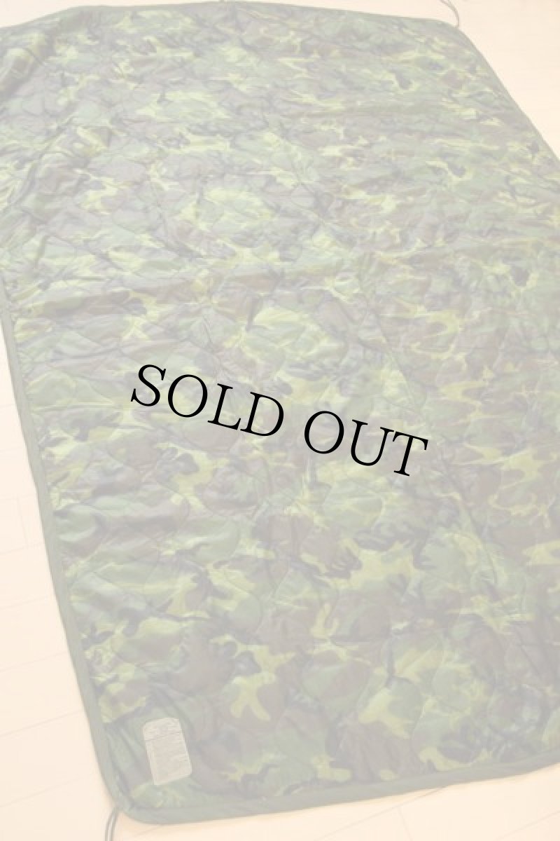 画像2: 90s 米軍 ウッドランドカモ キルティング ポンチョライナー (2)