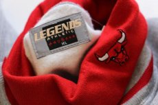 画像4: デッドストック★90s USA製 LEGENDS ATHLETIC BULLS シカゴ ブルズ 刺繍 タートルネック スウェット グレー×赤 (4)