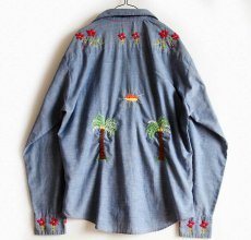 画像2: 70s UNKNOWN 刺繍入り 耳付き シャンブレーシャツ L (2)