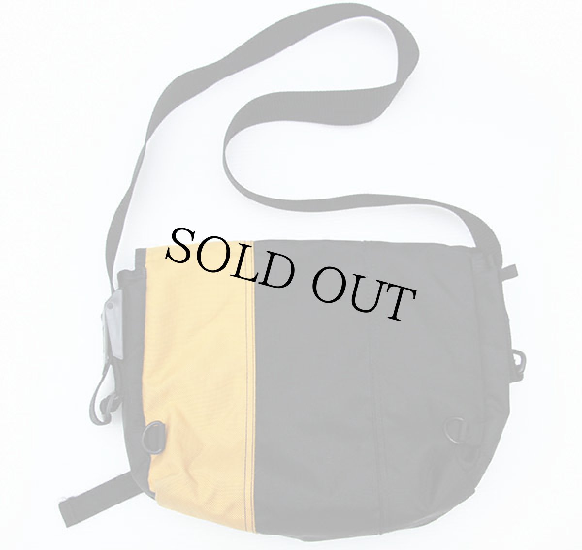 画像2: USA製 TIMBUK2 ナイロン メッセンジャーバッグ 黒×黄 S (2)