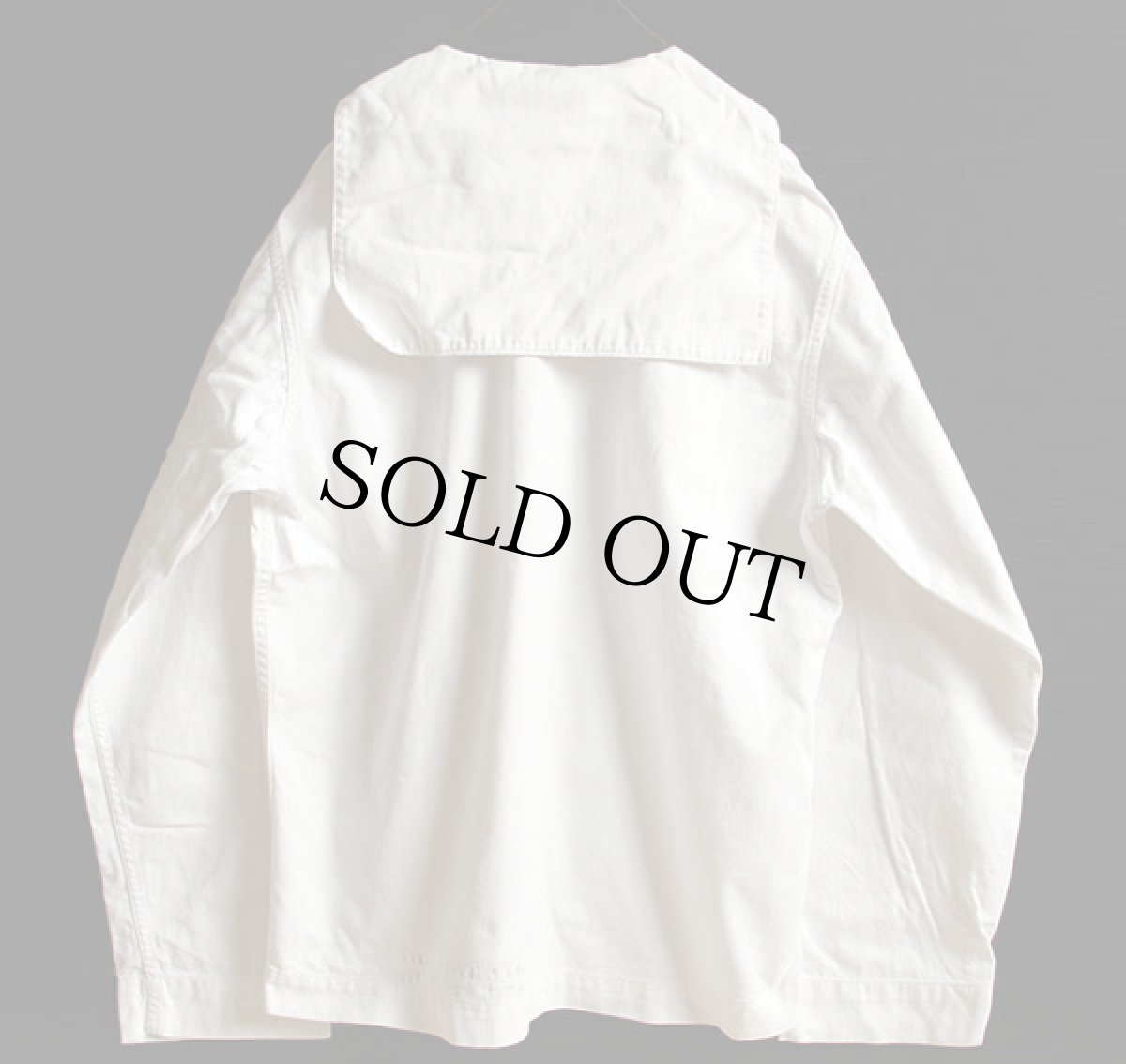 画像2: 60s 米軍 U.S.NAVY パッチ付き コットン セーラーシャツ 白 44L (2)