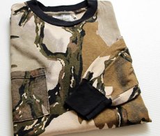 画像1: 90s USA製 PREDATOR CAMOUFLAGE プレデターカモ コットン ポケット付き 長袖Tシャツ M (1)