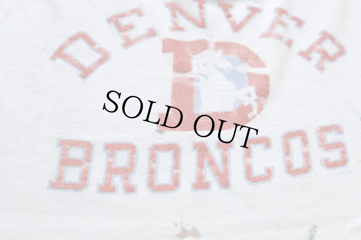 画像3: 90s USA製 Championチャンピオン NFL DENVER BRONCOS フットボールTシャツ ボロ ペンキ飛び 白 XL (3)