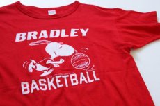 画像1: 80s USA製 Championチャンピオン スヌーピー BASKETBALL フェルトプリント コットンTシャツ 赤 L (1)