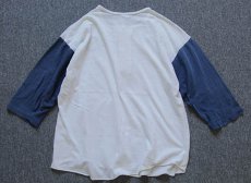 画像2: 70s USA製 ARTEX CONNECTICUT 染み込みプリント ヘンリーネック 七分袖Tシャツ 白×紺 L (2)