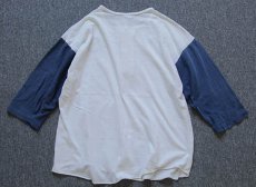 画像2: 70s USA製 ARTEX CONNECTICUT 染み込みプリント ヘンリーネック 七分袖 Tシャツ 白×紺 L (2)