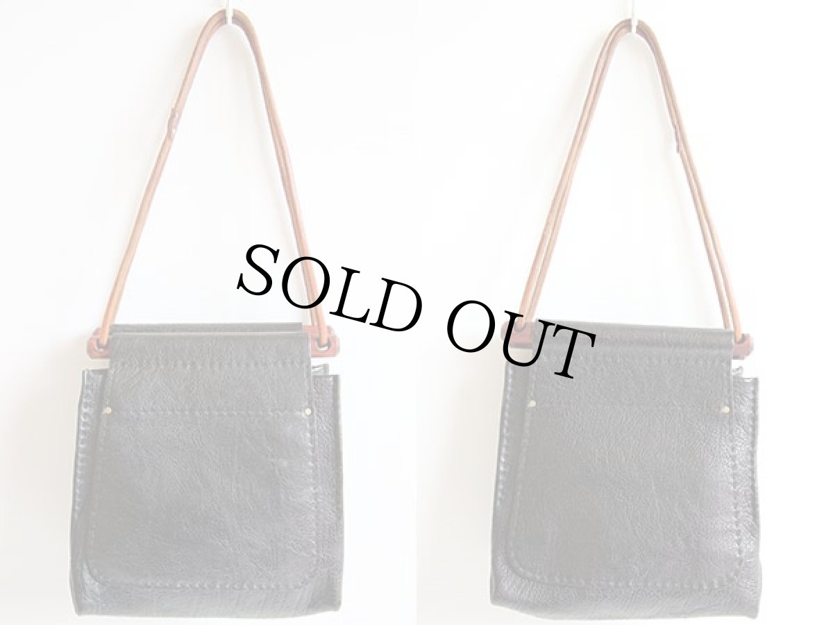 画像2: ビンテージ ハンドクラフト バッファロー レザーバッグ 黒 (2)