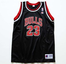 画像1: Championチャンピオン NBA BULLS シカゴ ブルズ JORDAN ジョーダン 23 ユニフォーム 黒×赤×白 ボーイズXL (1)