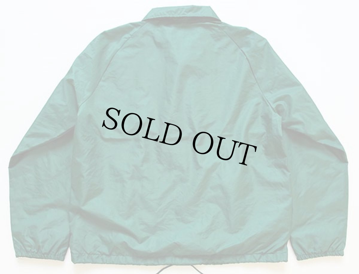 画像2: 90s USA製 Championチャンピオン INLAND CONTAINER CORPORATION ナイロン コーチジャケット 緑 L (2)