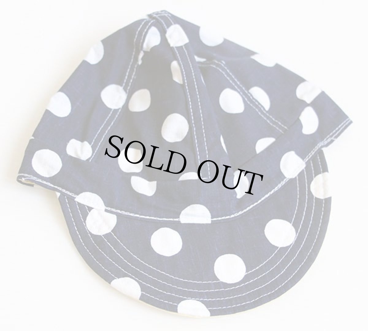 画像3: デッドストック★ビンテージ UNKNOWN ドット柄 コットン キャップ 紺×白 キッズM (3)