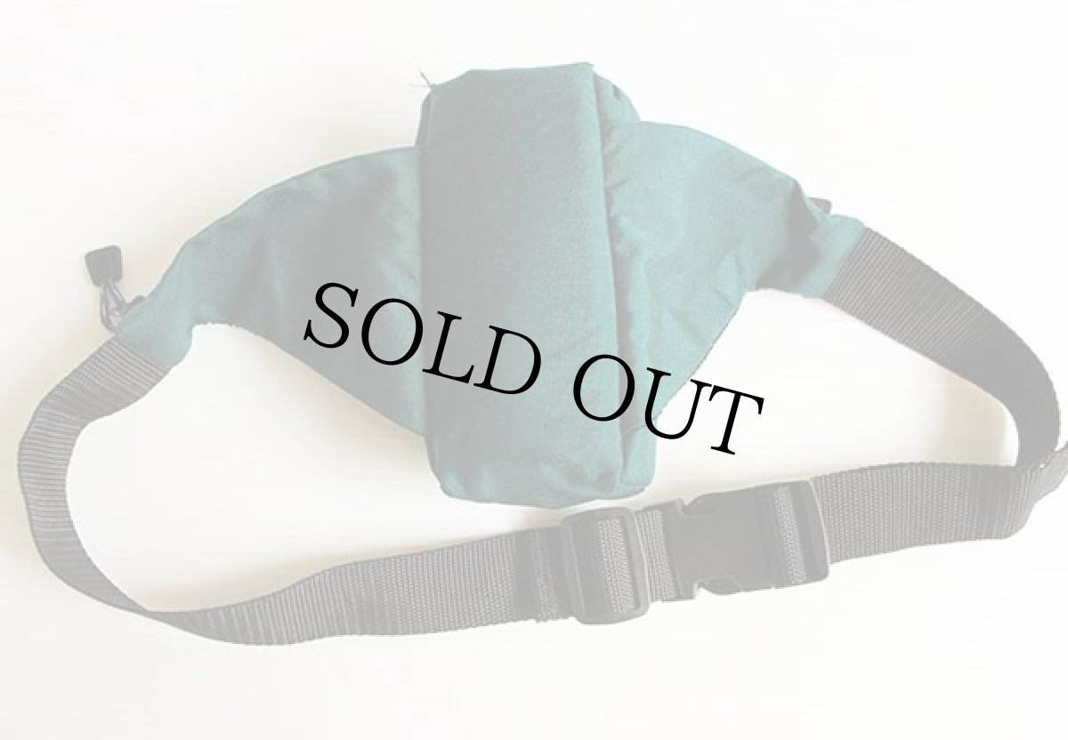 画像2: 90s USA製 OUTDOOR PRODUCTSアウトドアプロダクツ ボトルホルダー ウエストバッグ 緑 (2)