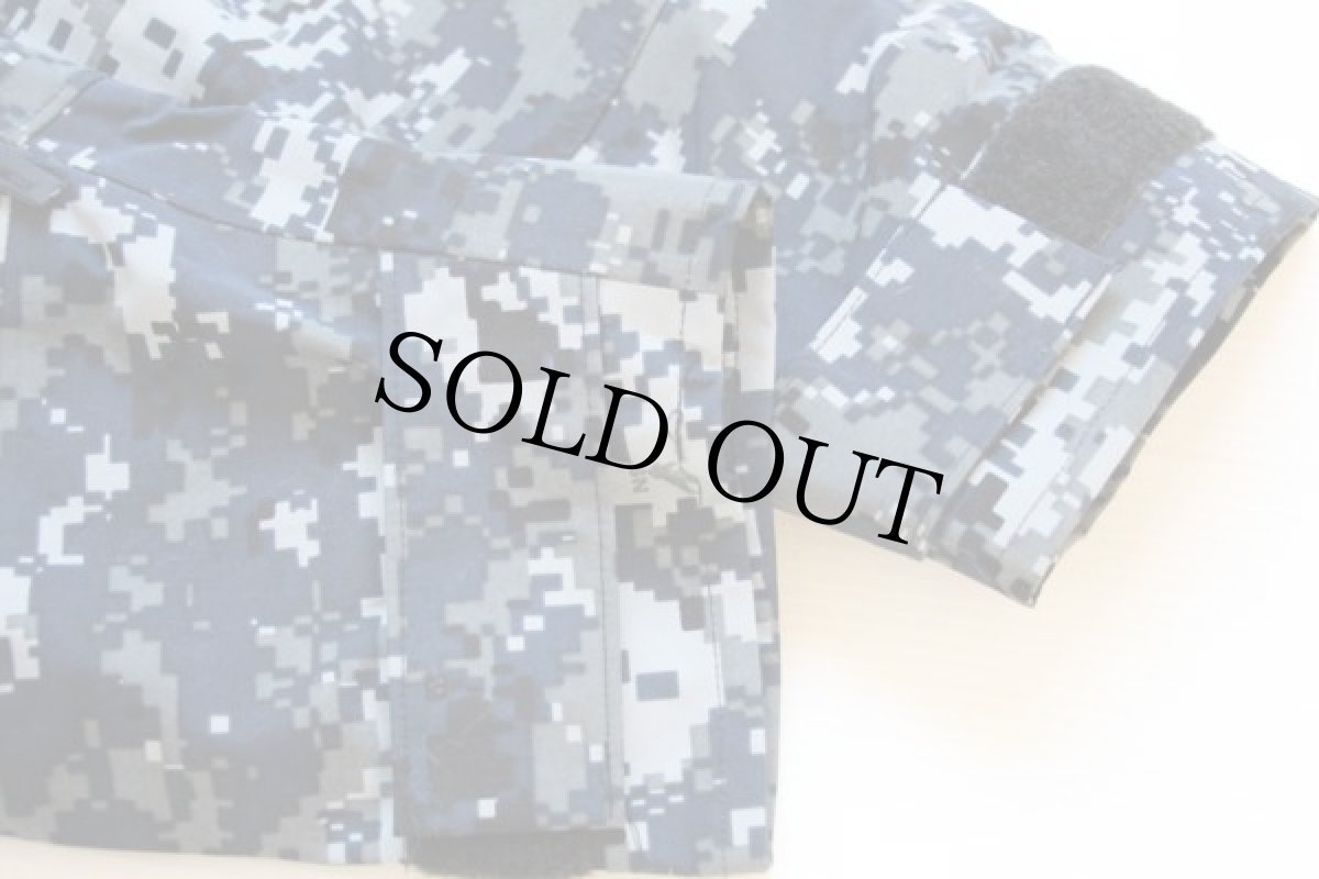 画像7: 00s 米軍 U.S.NAVY ECWCS GEN2 NWU デジタルカモ GORE-TEXゴアテックスパーカー フリースライナー付き S-XS (7)