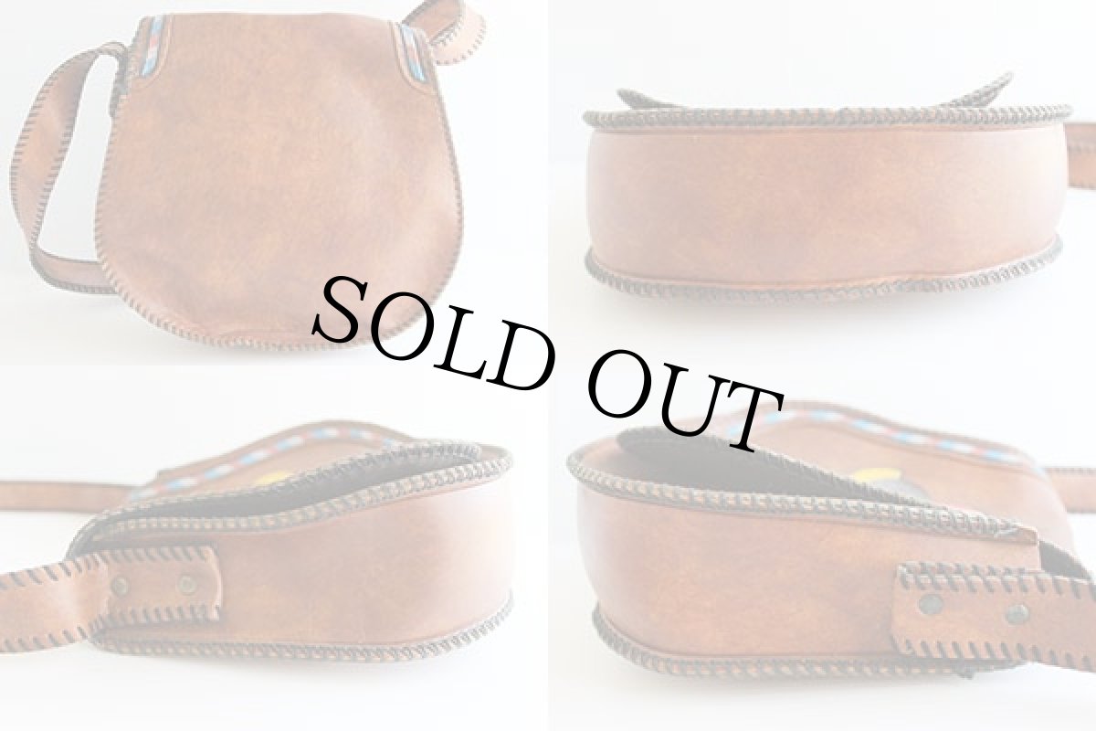 画像2: 70s ミッキー マウス ペイント フェイクレザー ショルダーバッグ 茶 (2)