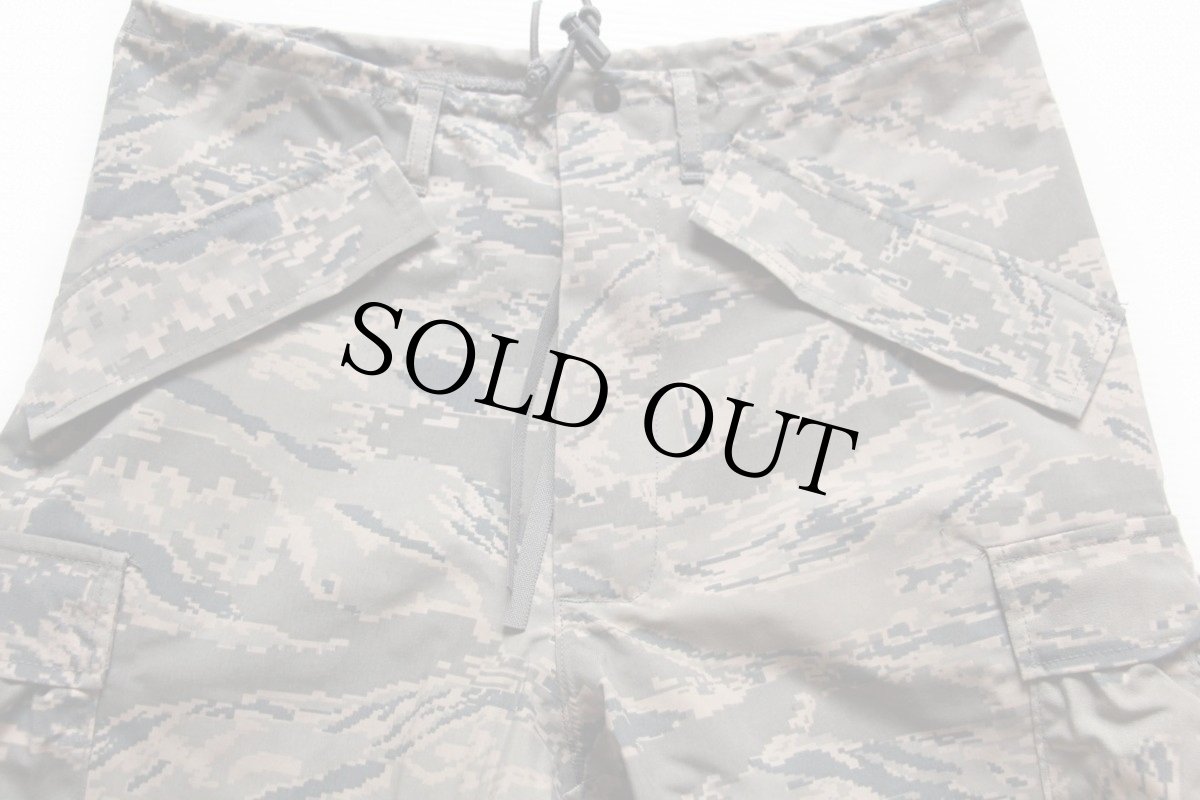 画像2: 00s 米軍 USAF APECS ABU デジタル タイガーカモ GORE-TEXゴアテックス ナイロンパンツ S-R (2)